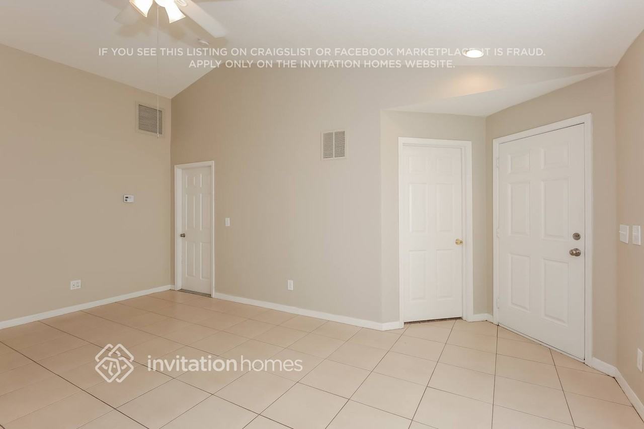 10353 Lakeside Vista Dr - Photo 4 of 17