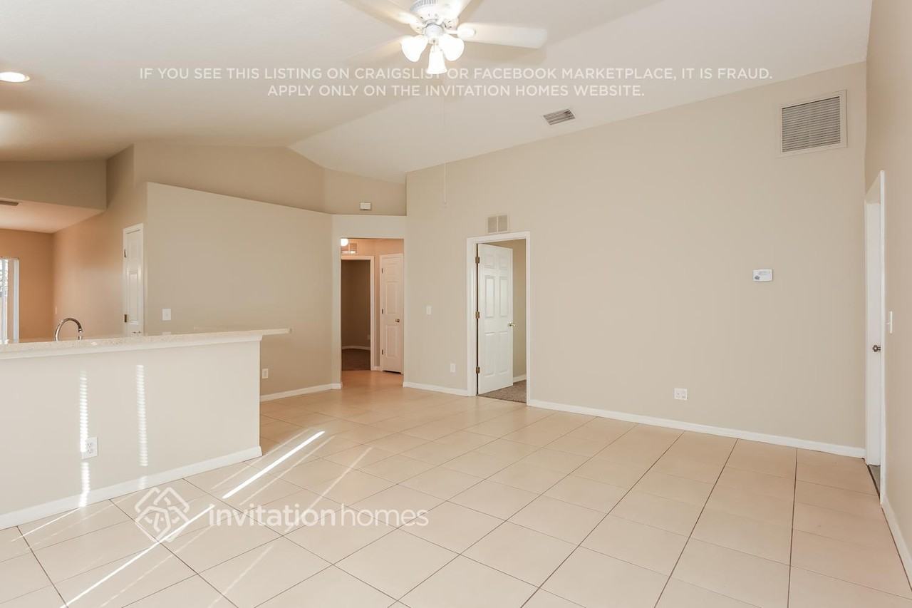 10353 Lakeside Vista Dr - Photo 5 of 17