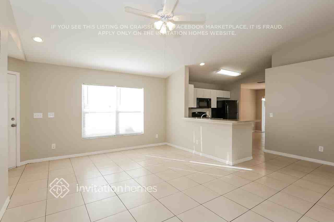 10353 Lakeside Vista Dr - Photo 6 of 17