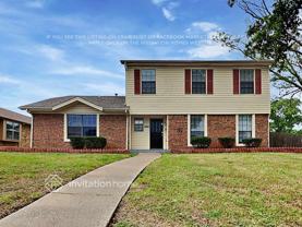 1666 Clarendon Dr - Photo 1 of 1