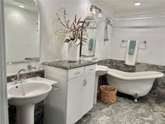 235 Main St 118, Los Angeles, CA 90291 2 Bedroom Apartment for Rent