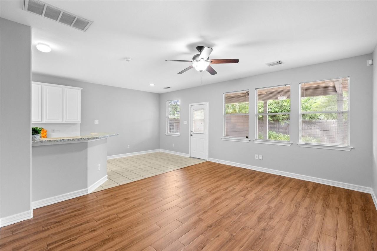 2946 Loganberry Park Ln - Photo 4 of 17