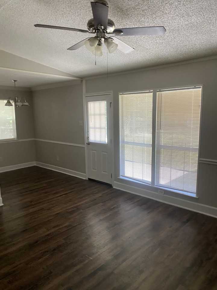 229 Highridge Dr - Photo 3 of 16