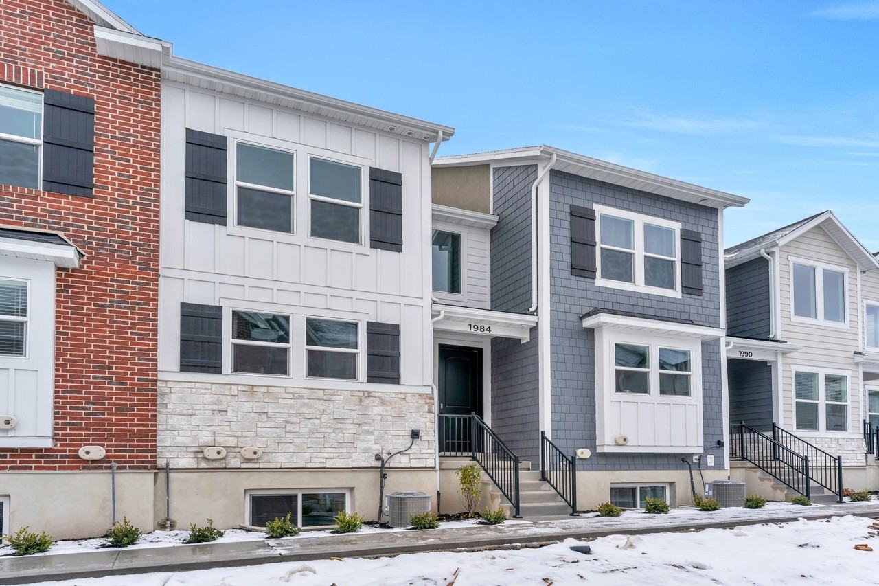 1984 N 4010 W - Photo 2 of 16