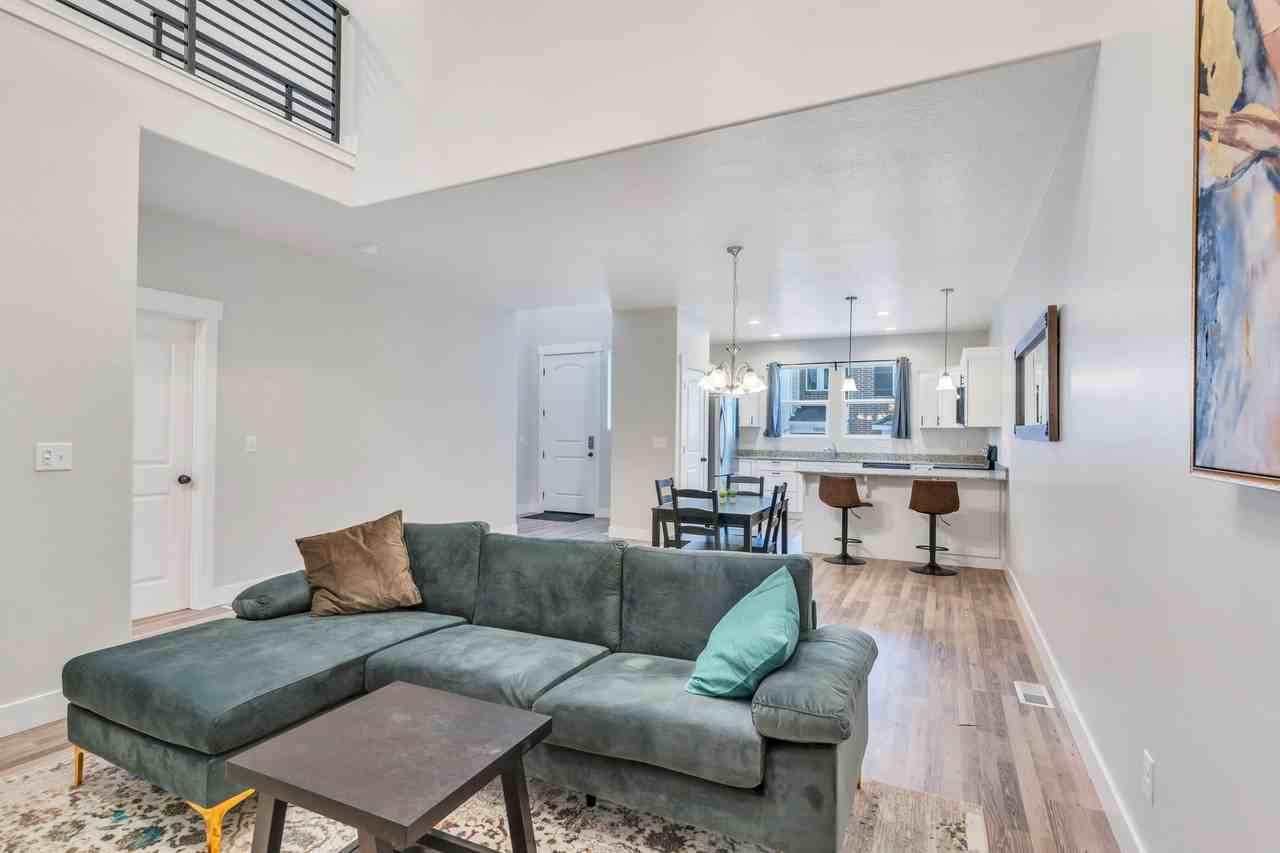 1984 N 4010 W - Photo 6 of 16