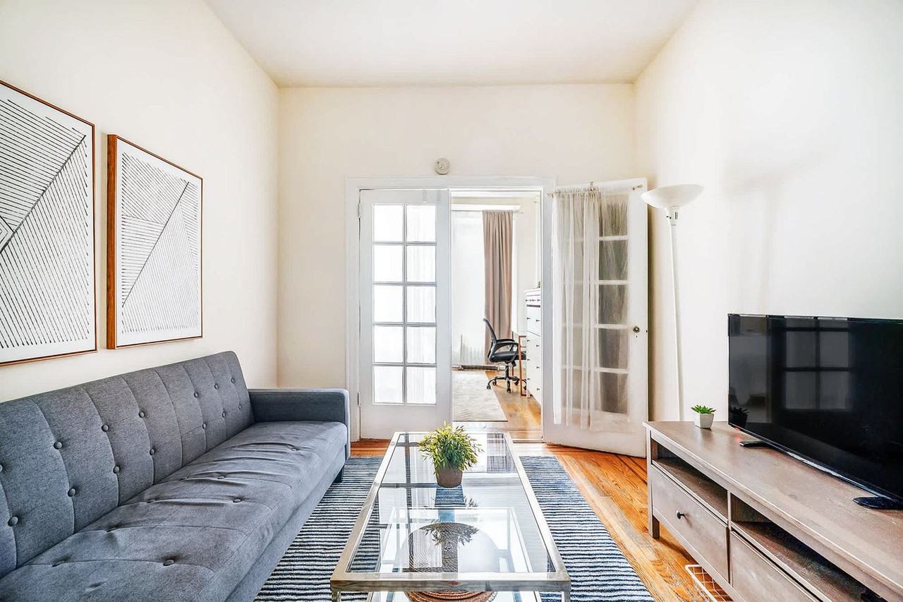 223 E 14th St #1021923P - Photo 4 of 21