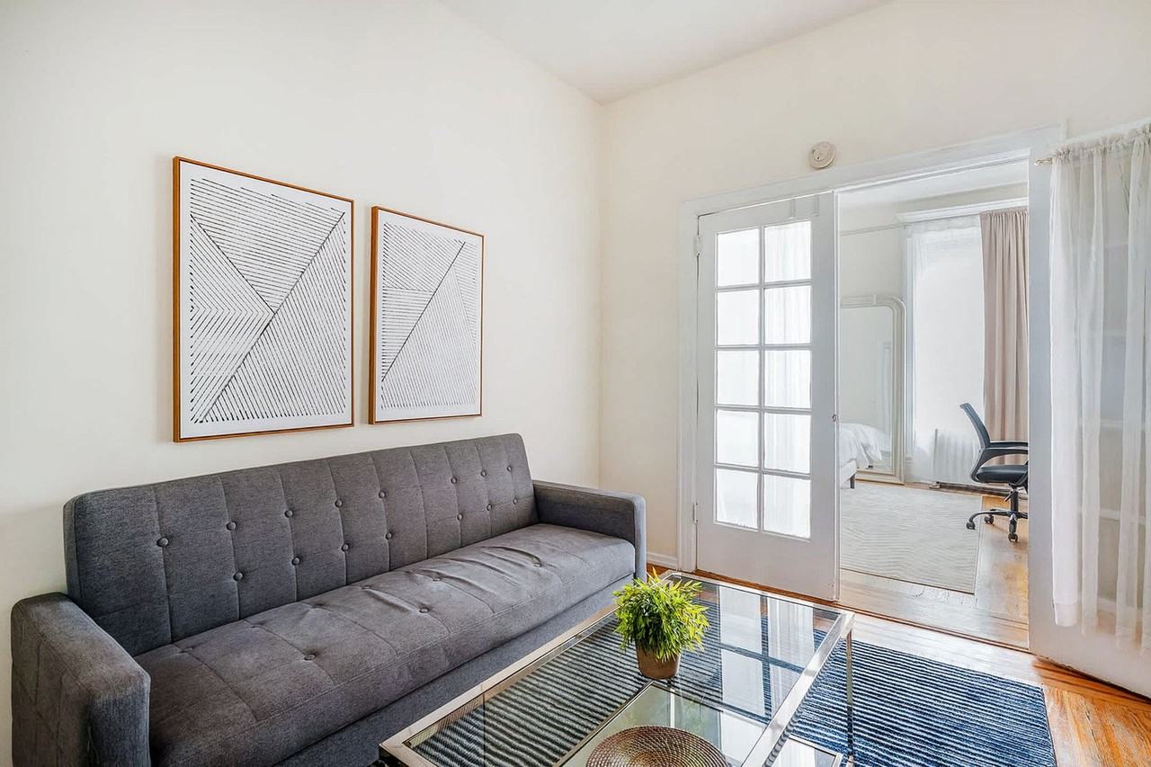 223 E 14th St #1021923P - Photo 5 of 21