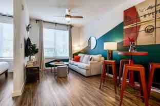 2425 E Riverside Dr - Photo 1 of 1