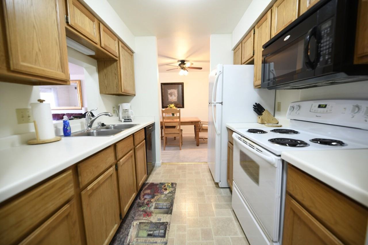 1719 Congress Ave #1253094P - Photo 5 of 8