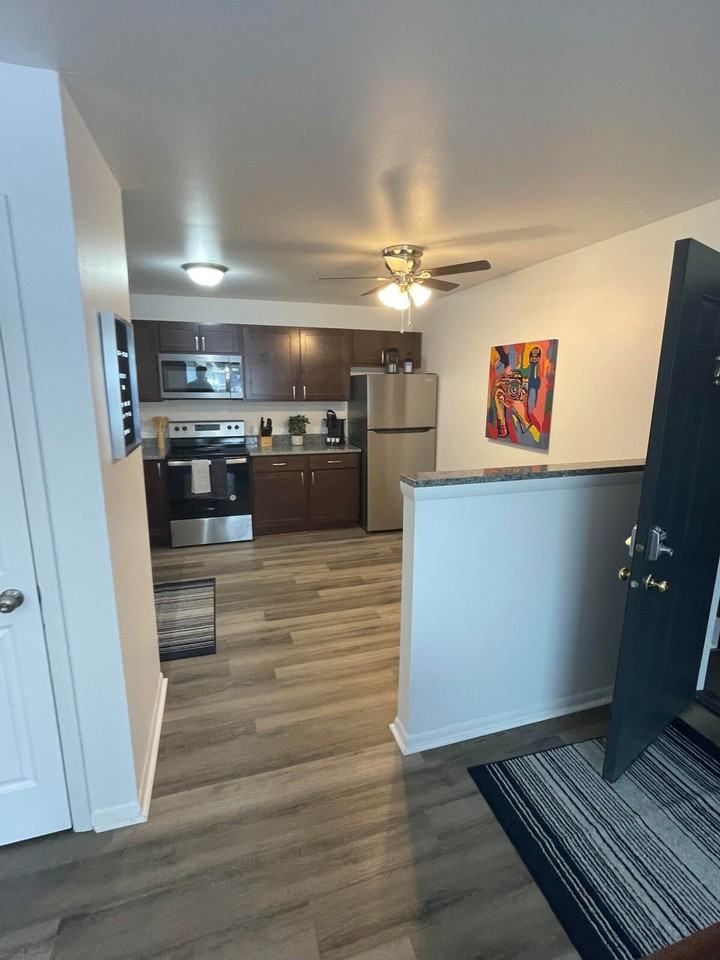 1128 High Ave #1253102P - Photo 4 of 10