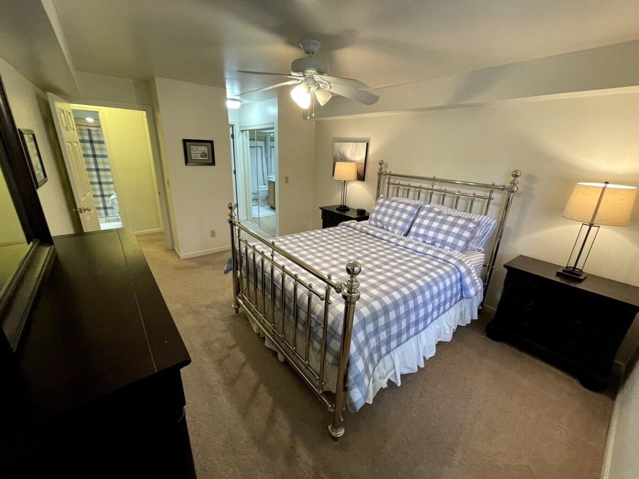 1306A Summit Ave #1253103P - Photo 5 of 7