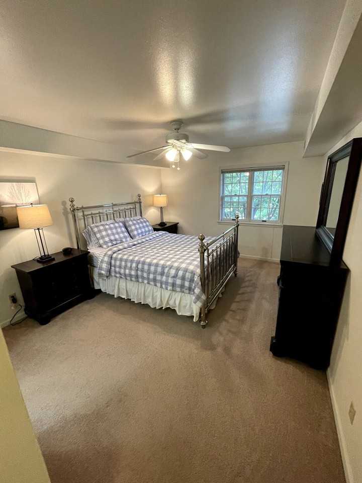 1306A Summit Ave #1253103P - Photo 6 of 7