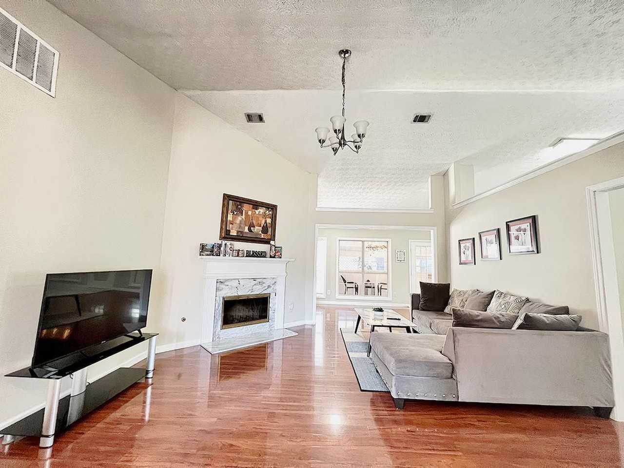 4720 Cambridge Park Ct #1254390P - Photo 3 of 18