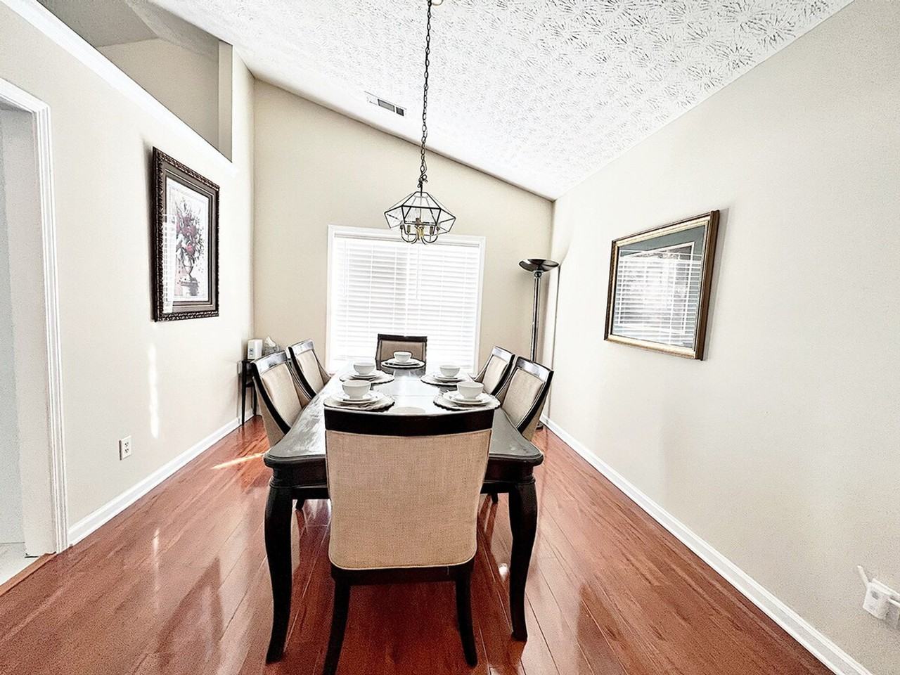 2812 Cambridge View Dr #1254407P - Photo 4 of 22