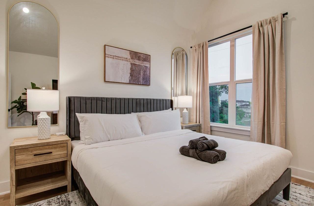 3311 Daphne St #1255369P - Photo 6 of 32