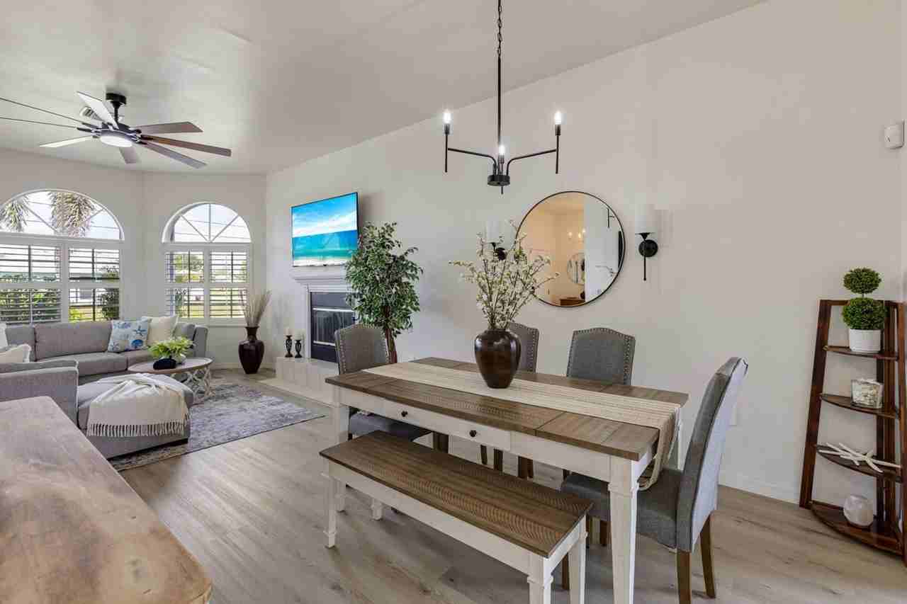 533 Se 21st Ave #1255500P - Photo 2 of 50