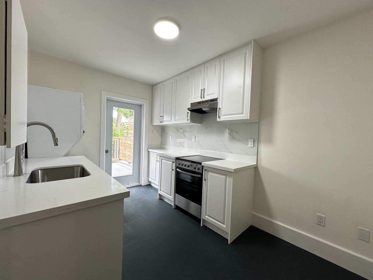 568 Jane Street - Photo 3 of 13