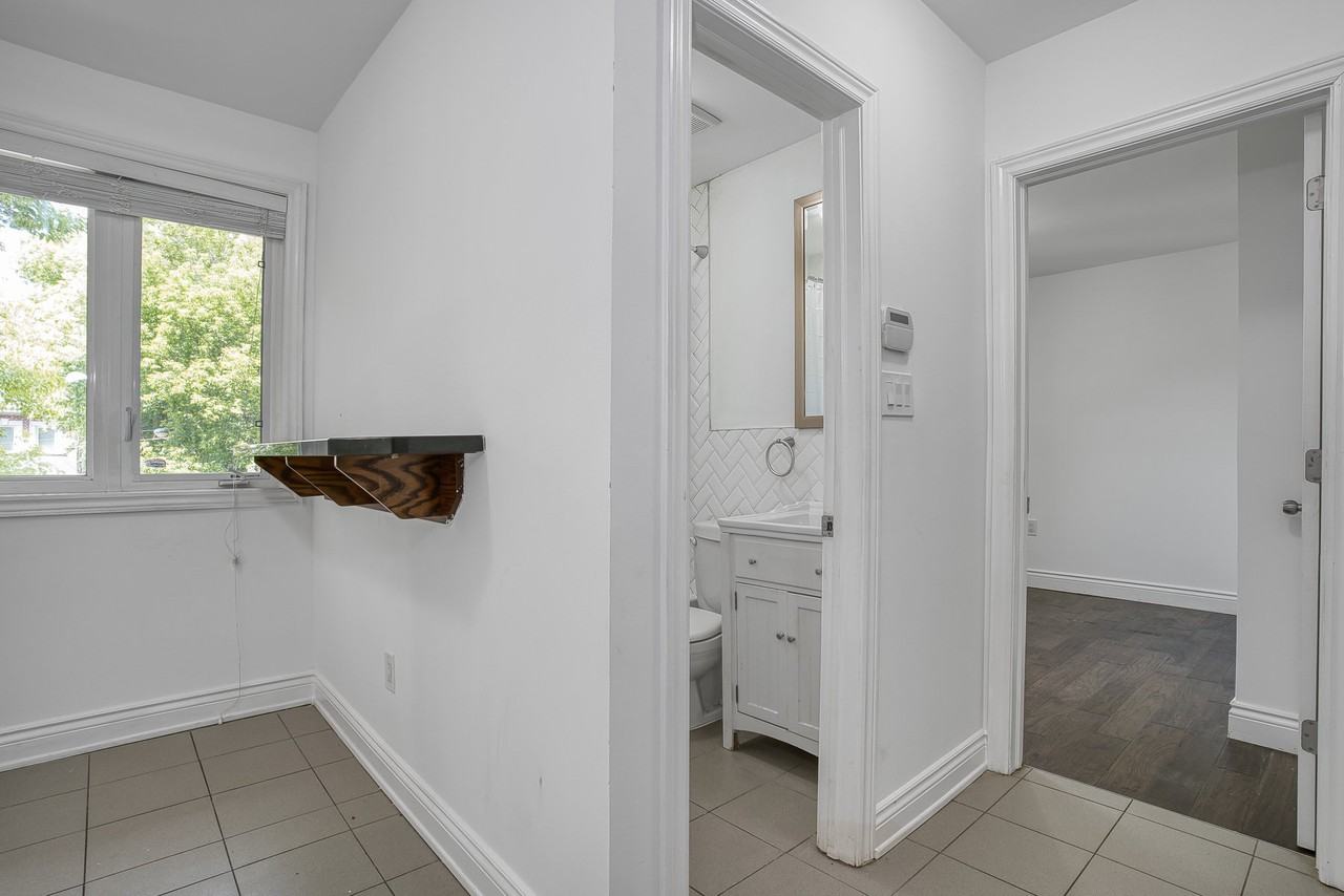 427 Nairn Avenue #3 - Photo 7 of 20