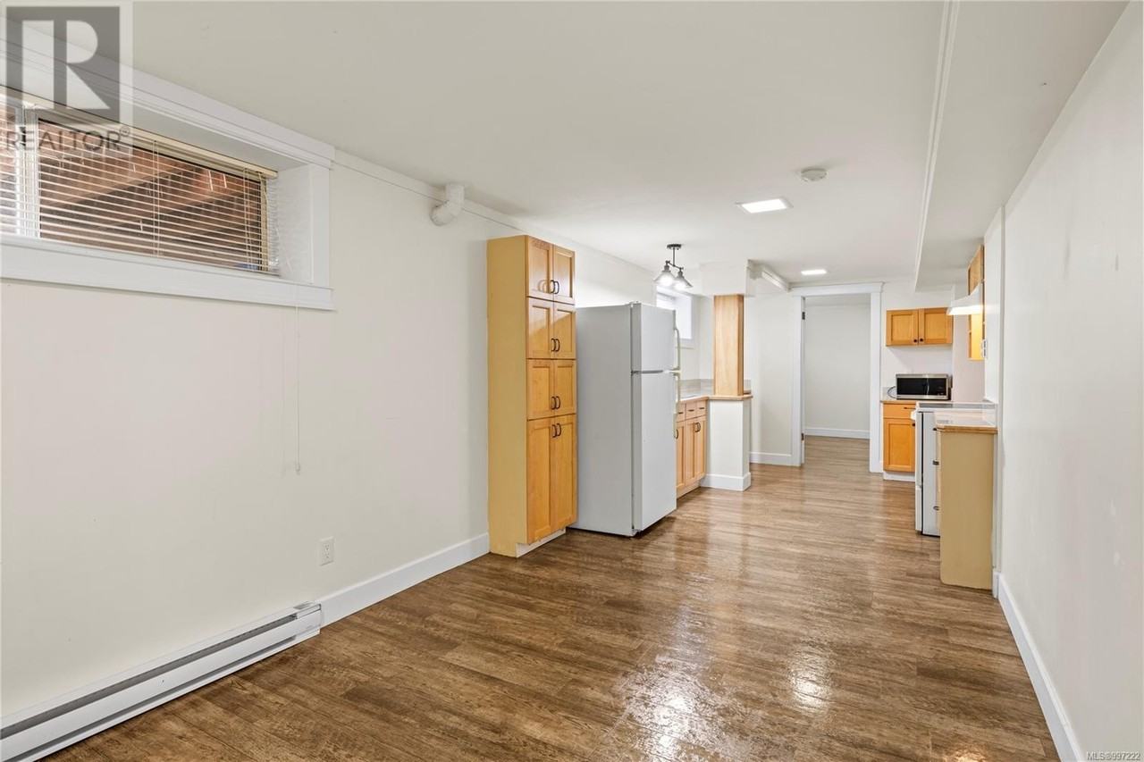 425 Wharton Street - Photo 3 of 11