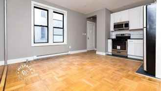 92 E 53rd St #4H - Photo 1 of 1