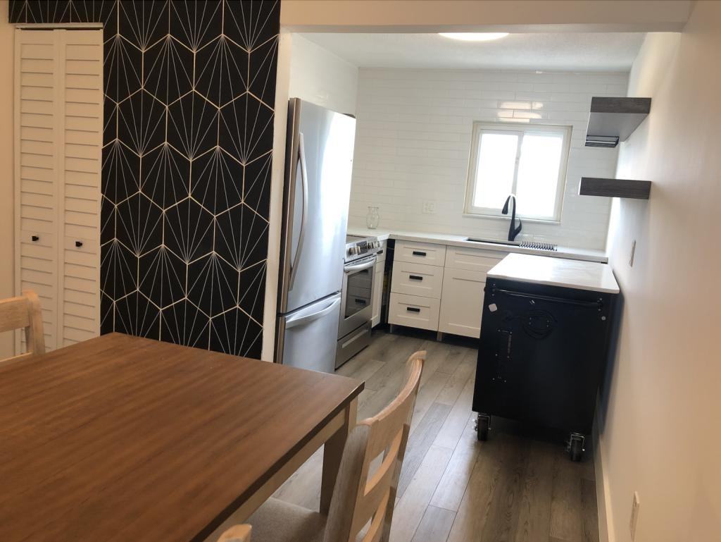 2711 N Halifax Ave - Photo 3 of 22