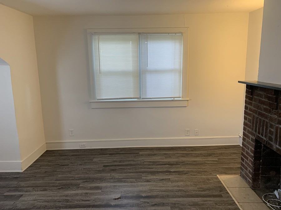 862 West 46th Street - Photo 2 of 13