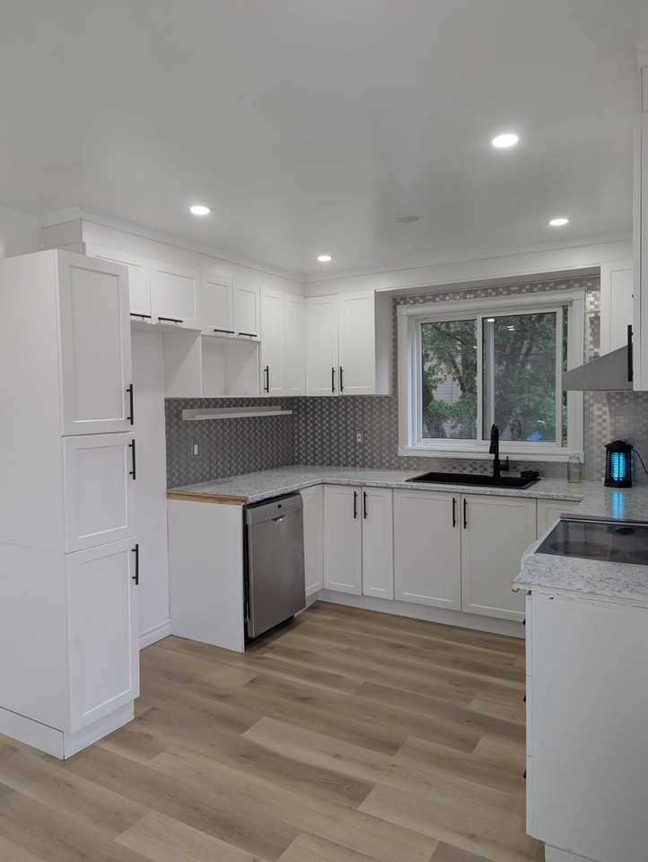 2640 Rue D'Avignon - Photo 3 of 8