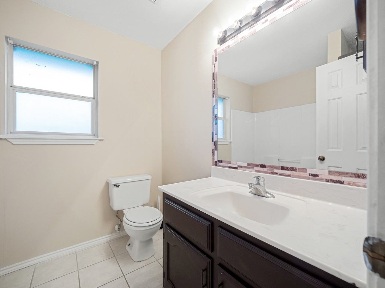 1800 Oasis Ave #108 - Photo 4 of 4