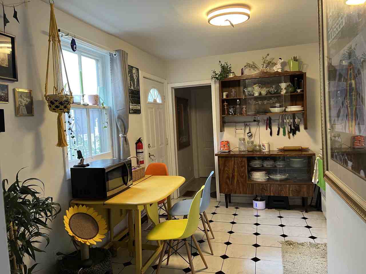 21 Nassau Street - Photo 2 of 10