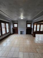 featured image of 3045 N 39th St