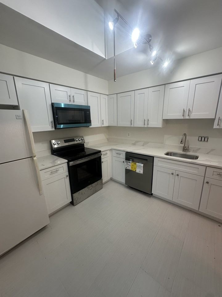 5827 Barnwood Pl #2 - Photo 2 of 9