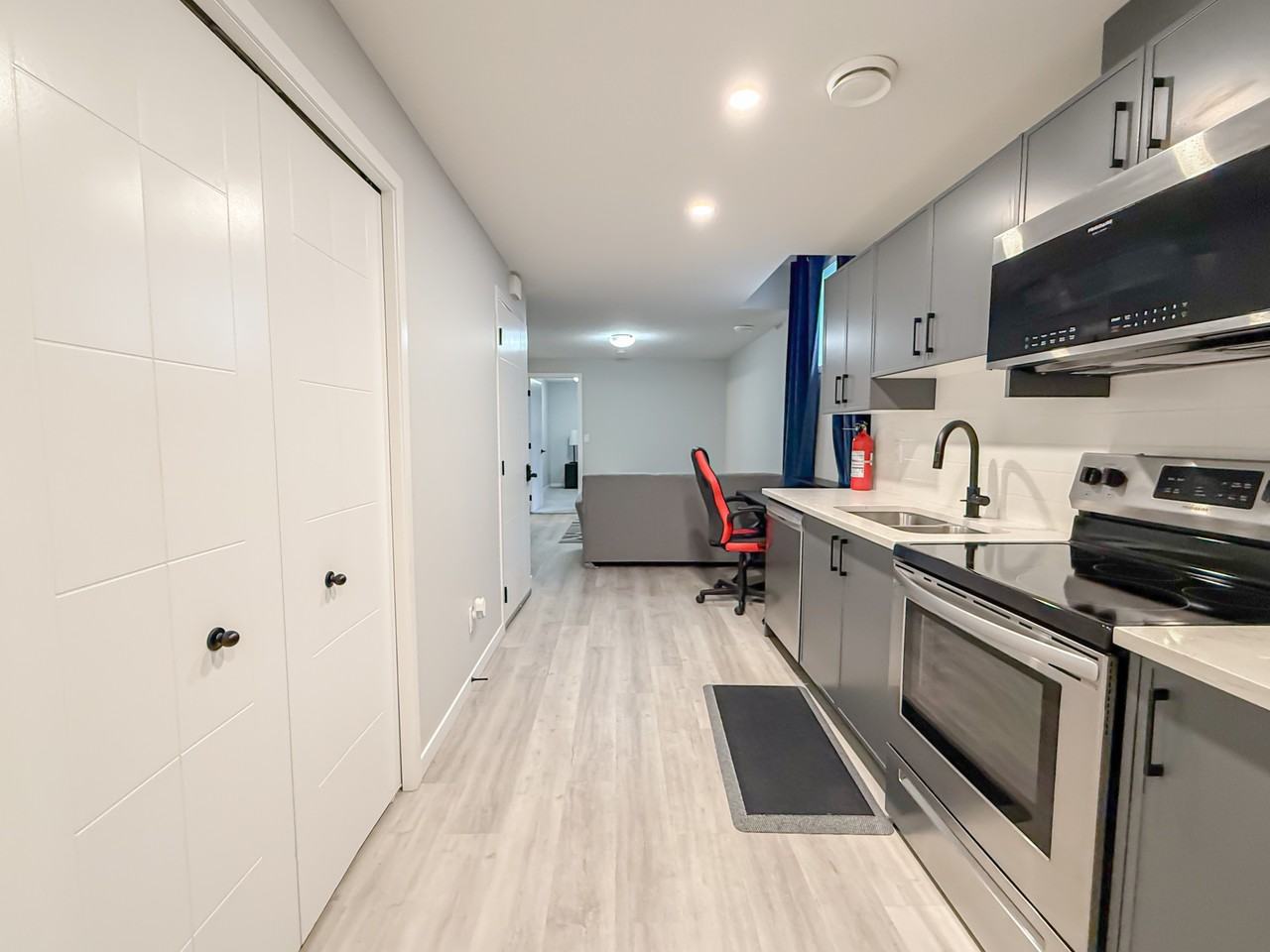 1110 Copperfield Blvd Se - Photo 2 of 12