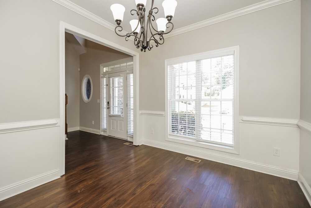 105 Oscar Ct - Photo 7 of 18