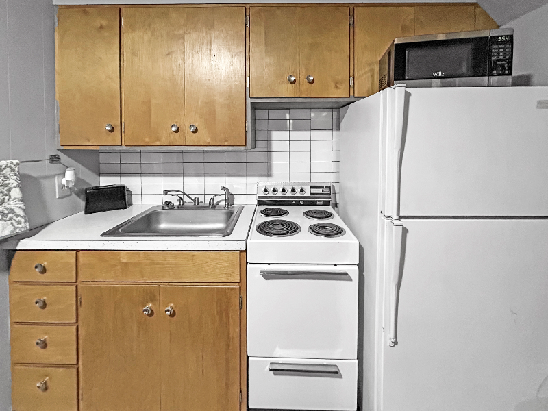 208 2nd St Se #8 - Photo 4 of 13