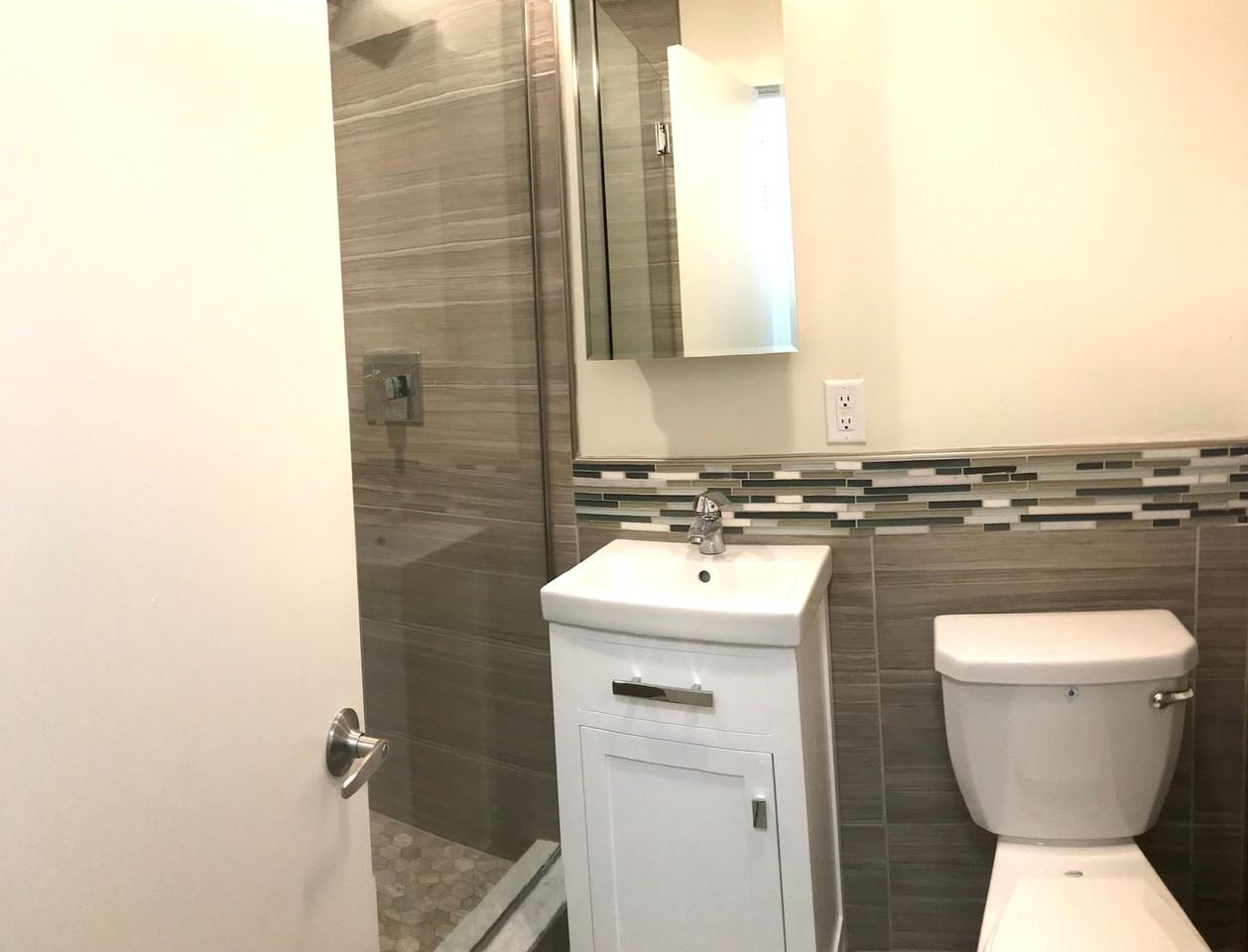 240 LB Elmwood - Photo 5 of 17