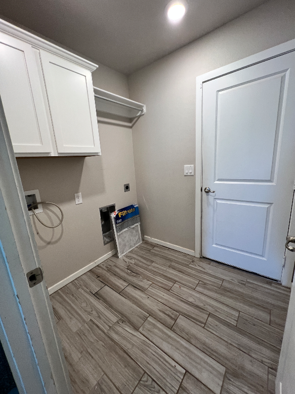 7426 29th St - Photo 4 of 21