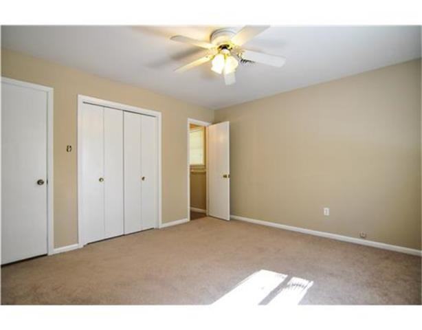 1207 Lawyer St - Photo 3 of 10
