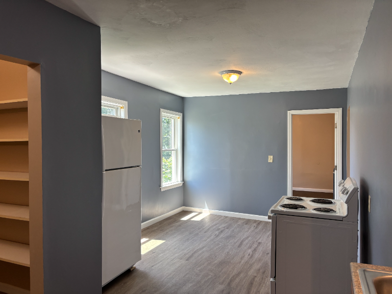 2 Parkin Ave #2 - Photo 3 of 18