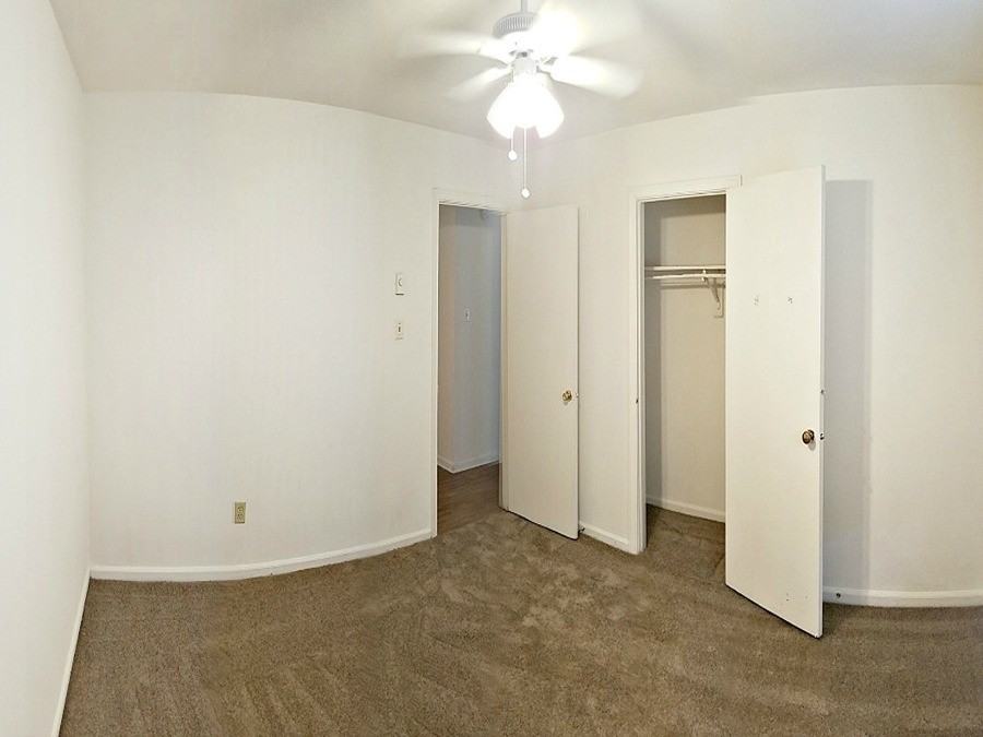 1253 West 40th Street #A - Photo 7 of 11