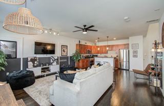 2216 Chenevert St #16 - Photo 1 of 1