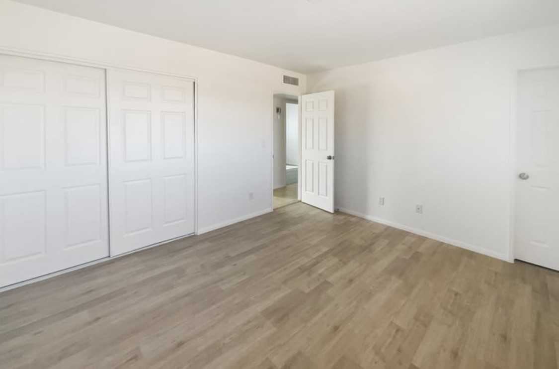 4138 W Orangewood Dr #NA - Photo 3 of 16