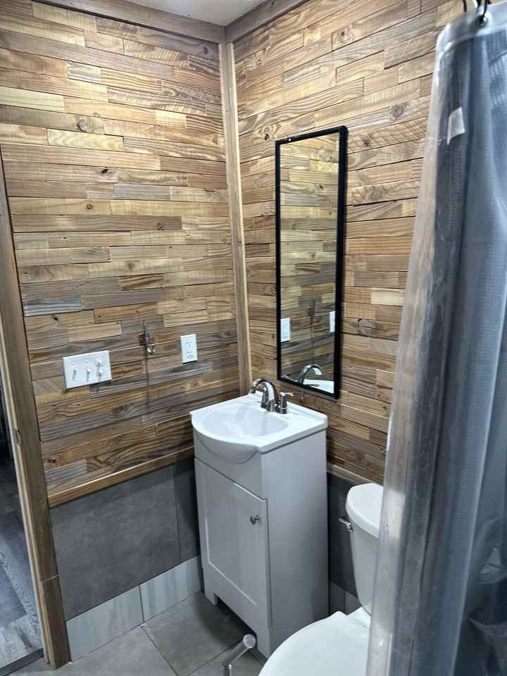 1203 S Husband St #NA - Photo 2 of 5