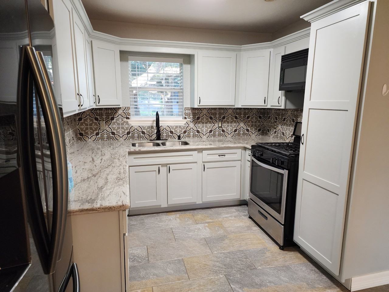 1361 Bassett St #NA - Photo 3 of 13