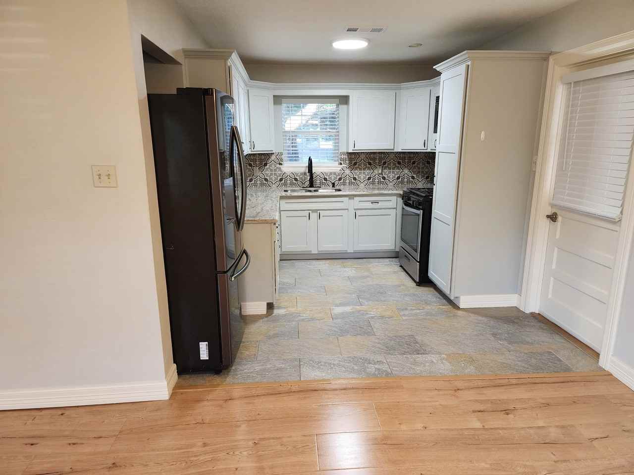 1361 Bassett St #NA - Photo 6 of 13
