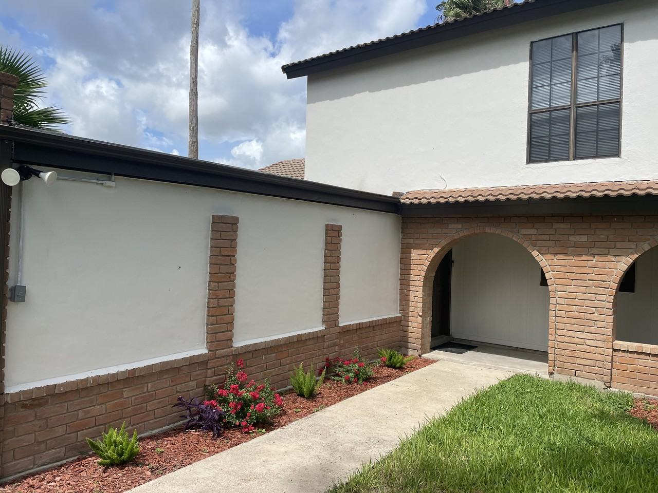 811 De Leon Ave #NA - Photo 3 of 13