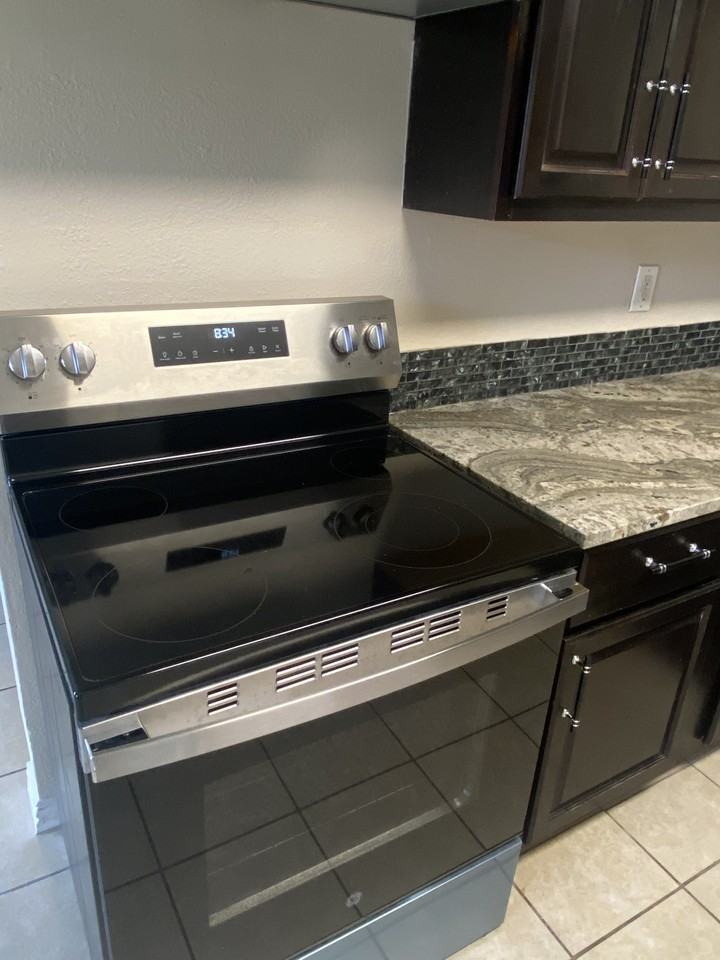 3024 Tudor Ln #101 - Photo 3 of 13