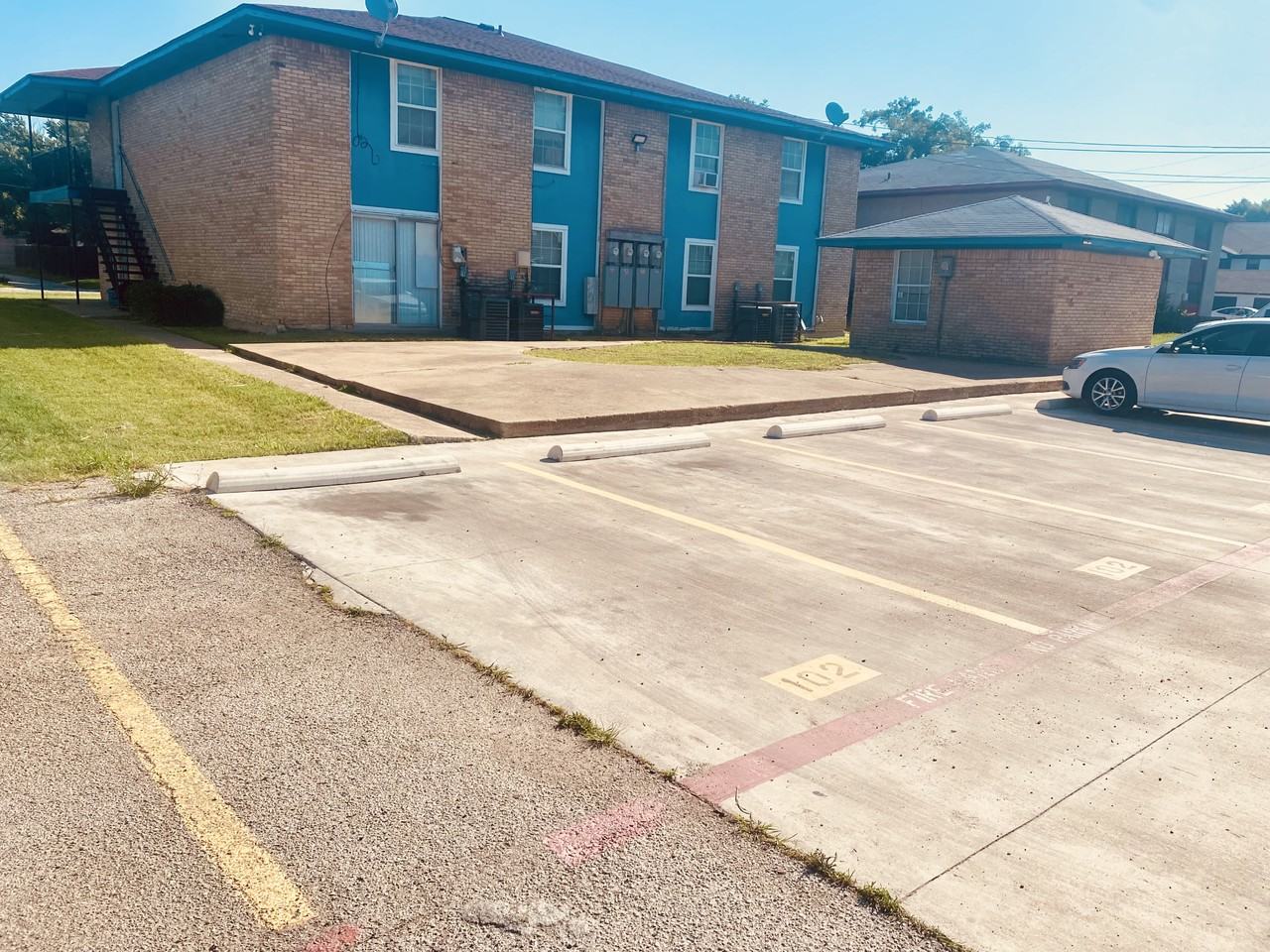 3024 Tudor Ln #101 - Photo 6 of 13