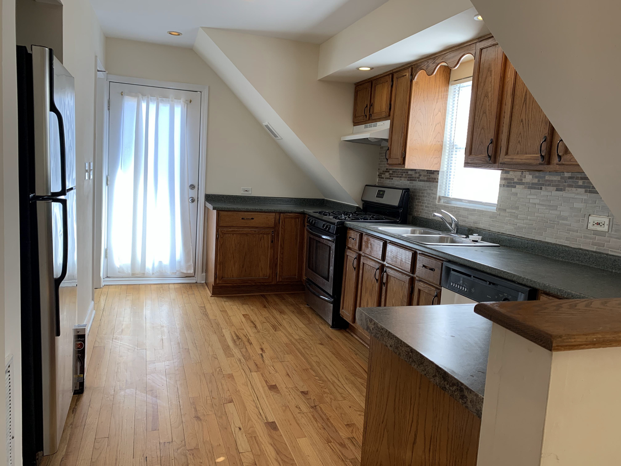 3755 N Christiana Ave #2 - Photo 4 of 13