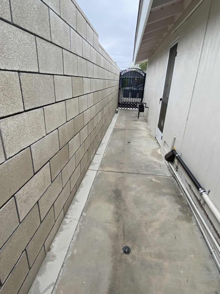 E Minter St #A - Photo 4 of 4