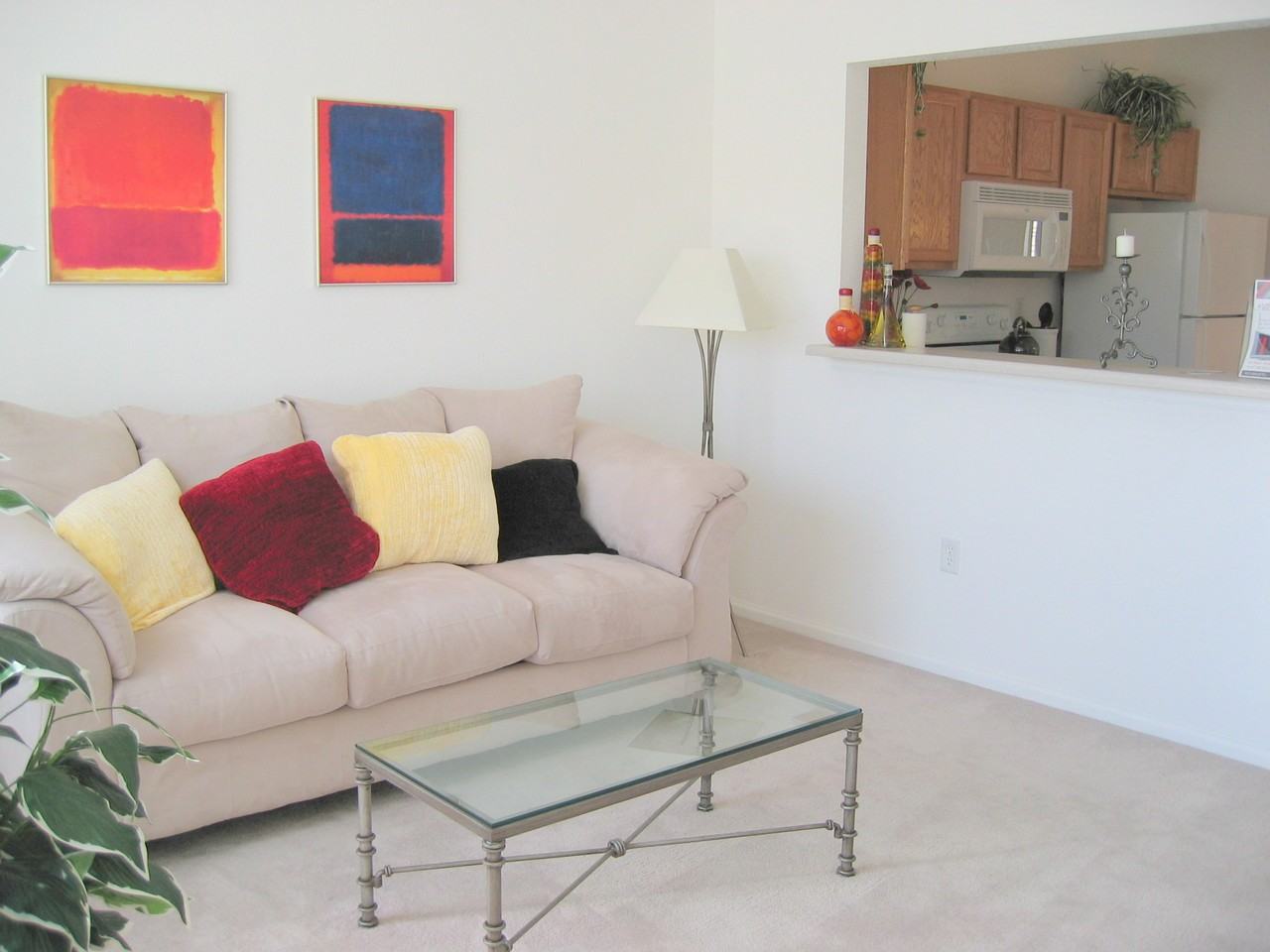 1738 Eagle St #E - Photo 3 of 9